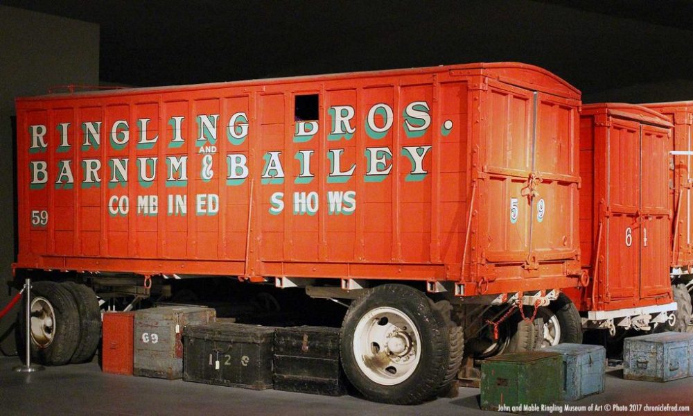 RINGLING_UNE_CIRCUS-CAMION-1024×614
